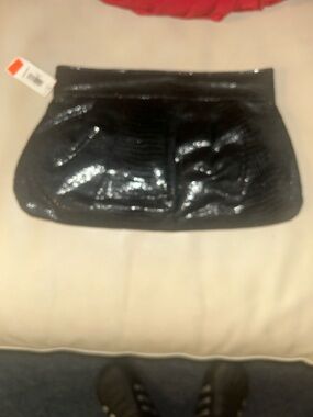 “SEND UR BEST REASONABLE OFFER” Carry A Soft & Black Shiny Sexy Textured Clutch😍